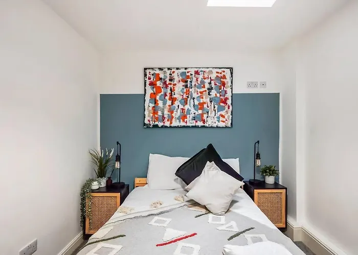 Apartment Lovely Gem - Sleeps 23