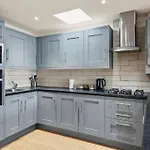 Lovely Gem - Sleeps 23 Apartamento Bristol